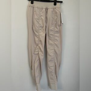 Athleta Attitude Mid Rise Joggers- NWT - Size 0- Color:Abalone. B826